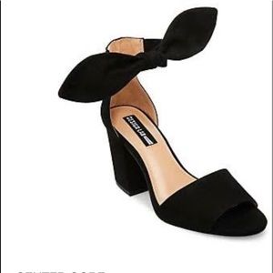 Design lab lord and Taylor shoes